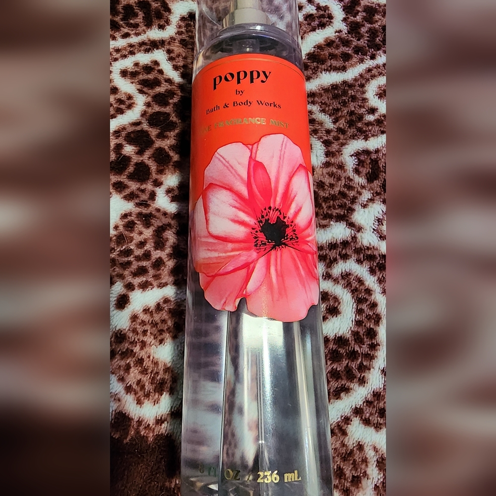 Bath & Body Works Poppy Fragrance Mist - Bold Orange and Pink